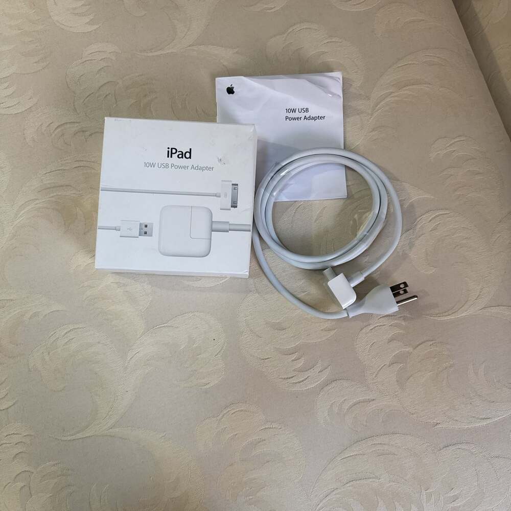 Apple iPad 10W USB‎ Power Adapter Cable and Manual